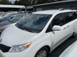 Toyota SIENA LE 2016 full